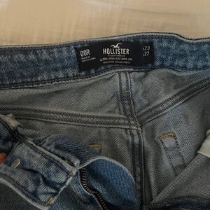 Hollister High Rise Women's Jeans in Light Blue with flower print